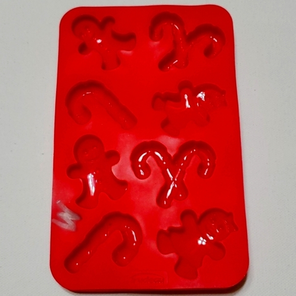 Chocolate Molds Christmas Themed By Trudeau 2 Pc Set - Picture 8 of 15